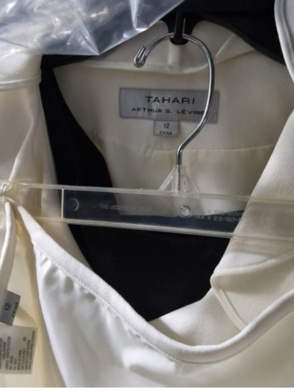 Tahari Arthur S. Levine White Blazer Size 12 Structured Zip Front Jacket
